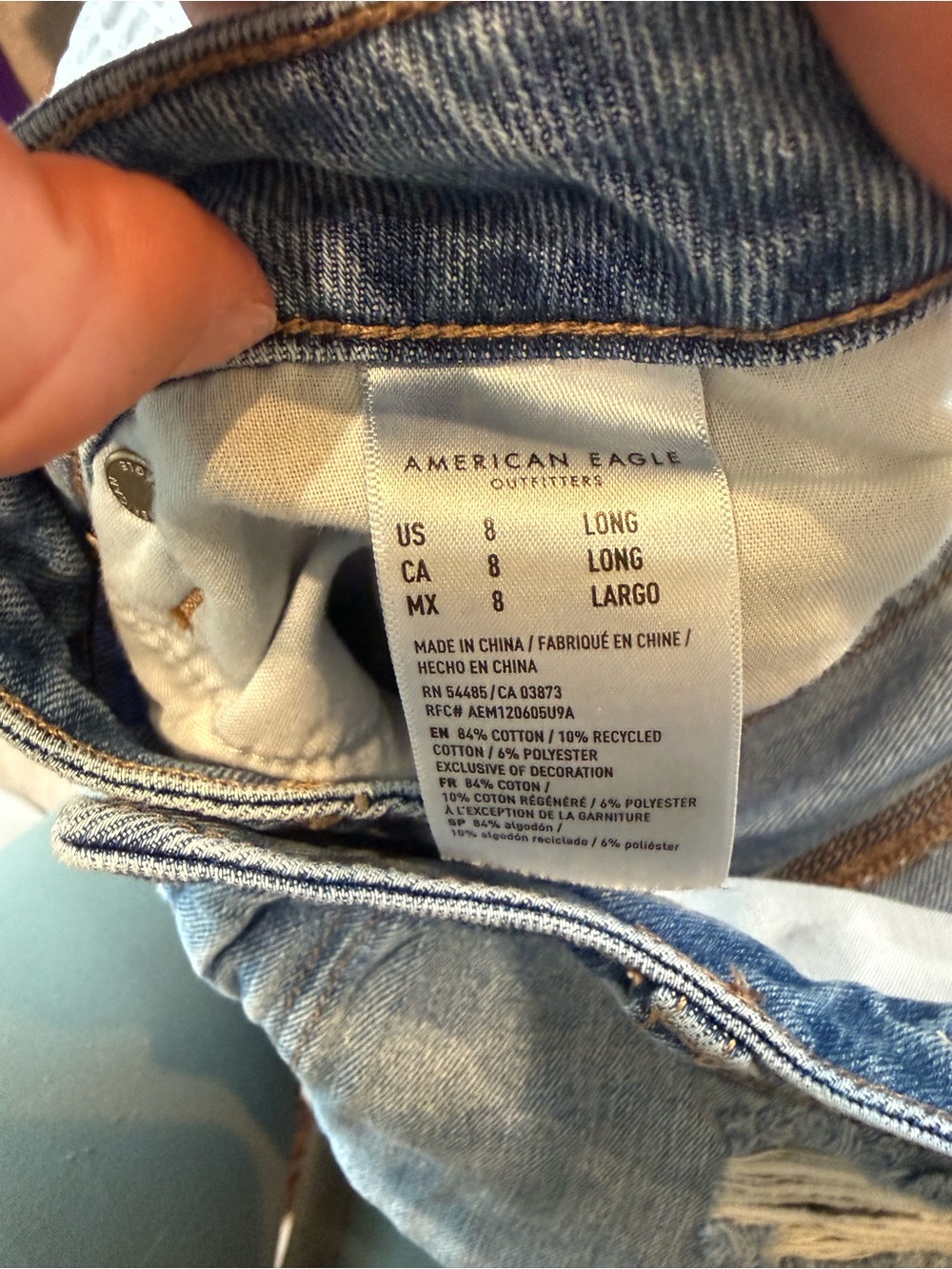 American Eagle Ripped Mom Jean - Picture 4 of 4